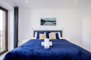 Deluxe 1 Bedroom St Albans Apartment - Free Wifi & Parking